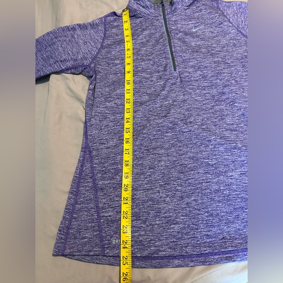 Nike Dri-Fit Element 1/2 Zip Athletic Running Jacket W/ Thumbholes Size M Purple - Picture 9 of 10